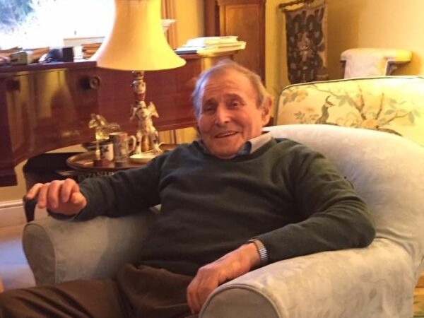 Image of Barry Nicholson (E 40)