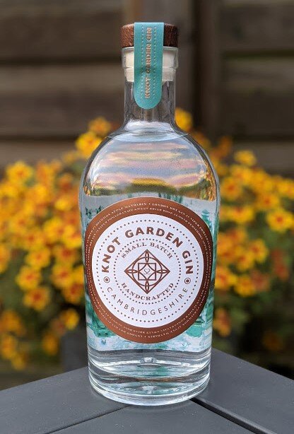 Image of bottle of Saragusta gin, produced by James Fedorowicz (BF 91)