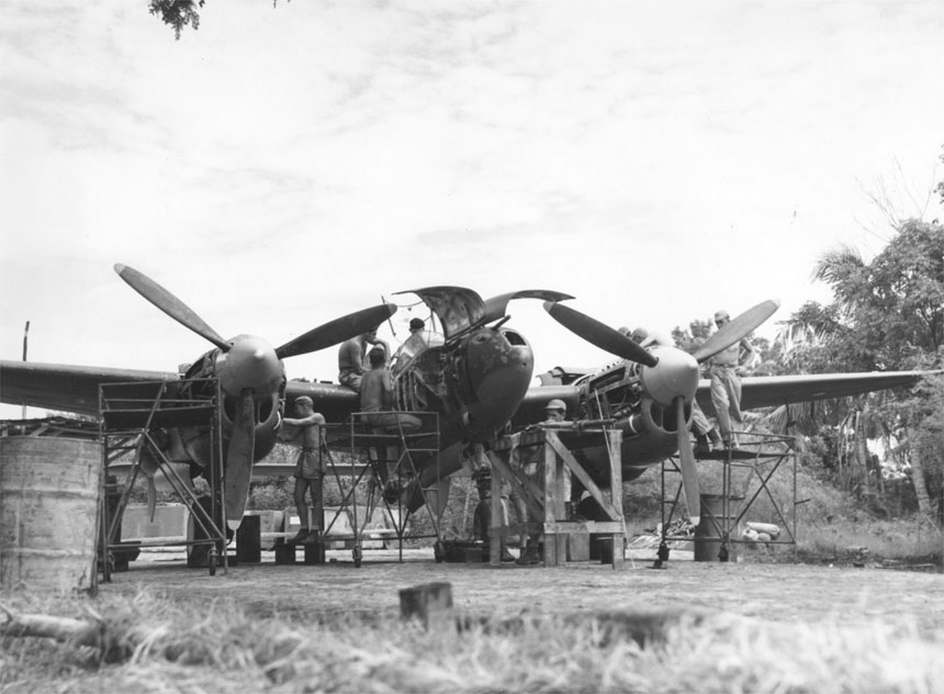 Lockheed-Lightning-Chittagong-India-Jan-1945.jpg