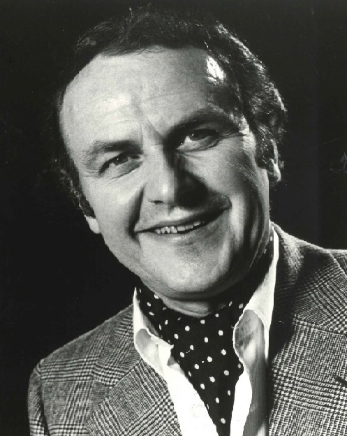 Anthony Dawes (E 42), Actor